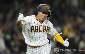 MLB 샌디에이고 김하성, 통산 첫 끝내기 홈런…시즌 1호 대포