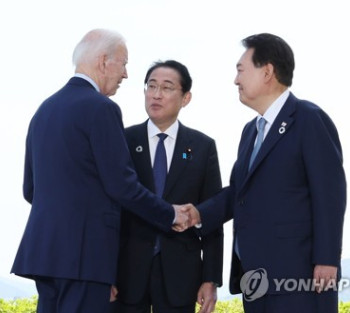 中관영지 'G7 초청무산' 계기로 韓에 '실패·부끄러움' 십자포화